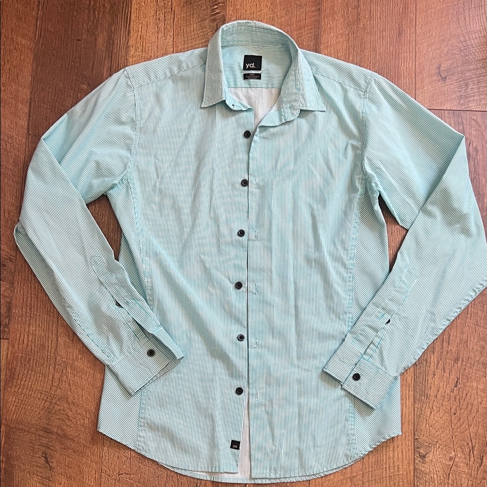 Women’s Light Green Shirt